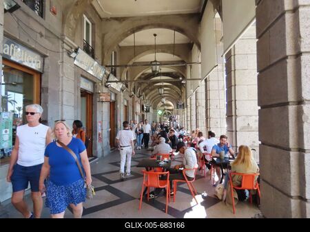 The arcaded promenade next to the port of Cagliari - Sardinia - Italy-stock-foto