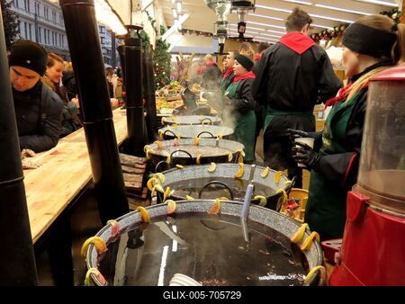 Mulled wine - Winter fair - Budapest downrown - Tradition-stock-foto