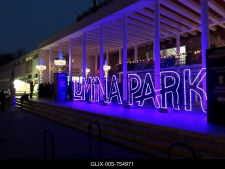 Budapest - The lights of Lumina Park in Margaret Island-stock-foto