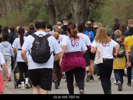 Vivicittá running race on Margaret Island - Budapest - Sport-stock-foto