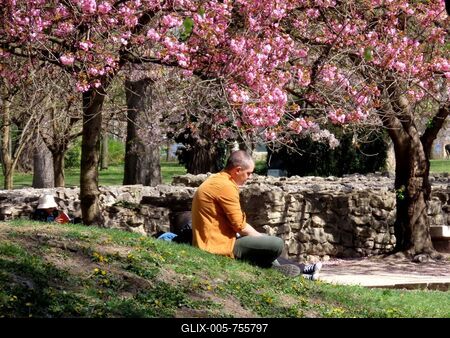 Easter on Margaret Island - Budapest - Nature - People - Spring-stock-foto