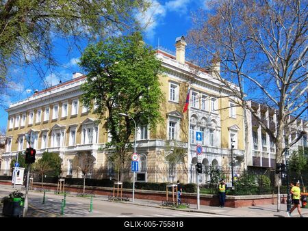 The Russian Embassy in Budapest on Bajza Street - Diplomacy-stock-foto