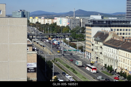 Épületek és a rendõrpalota Budapesten-stock-foto