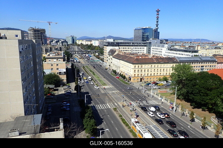 Épületek és a rendõrpalota Budapesten-stock-foto
