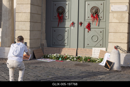 Hungarian mothers protest in Budapest-stock-foto