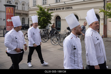 Cook procession in Budapest-stock-foto
