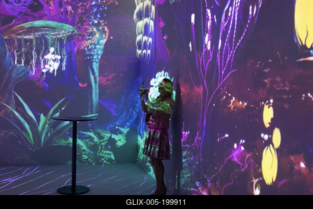 Cinema Mystica light painting exhibition in Budapest-stock-foto