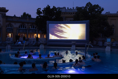 CineSpa in Szechenyi Bath in Budapest-stock-foto