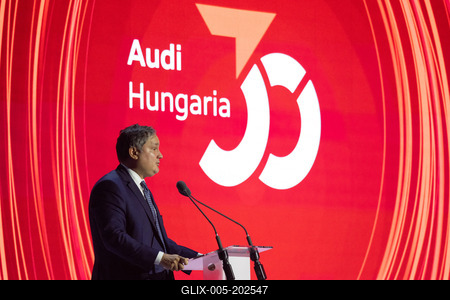 PPE engine production starts in Gyor Audi factory-stock-foto