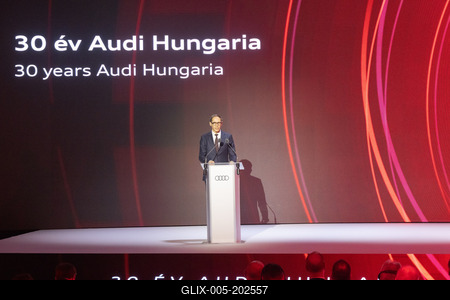 PPE engine production starts in Gyor Audi factory-stock-foto