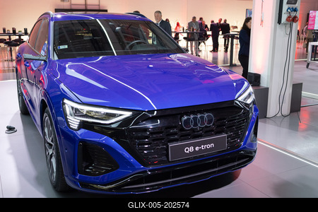 PPE engine production starts in Gyor Audi factory-stock-foto