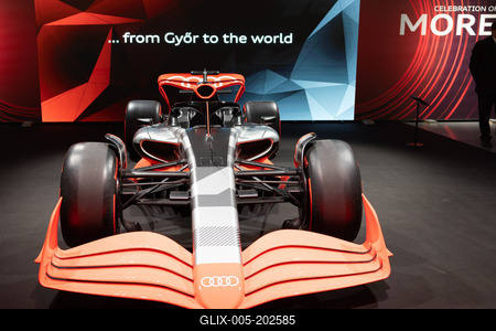 PPE engine production starts in Gyor Audi factory-stock-foto