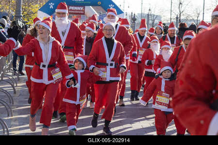 Santa Run in Budapest-stock-foto