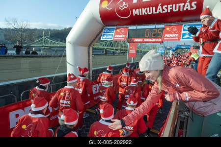 Santa Run in Budapest-stock-foto