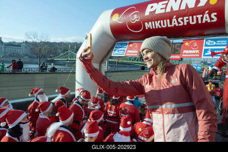 Santa Run in Budapest-stock-foto