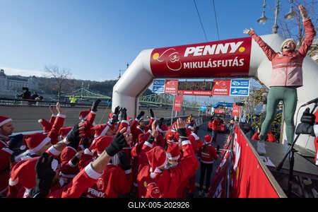 Santa Run in Budapest-stock-foto