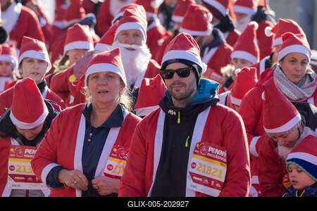 Santa Run in Budapest-stock-foto