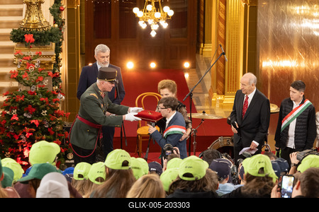 Children”s Christmas in Hungarian Parliament-stock-foto