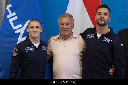 Gyula Cserenyi, Bertalan Farkas and Tibor Kapu (HUN)-stock-foto
