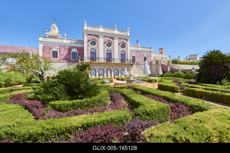 Entrance to Estoi Palace, in the Algarve, Portugal.-stock-foto