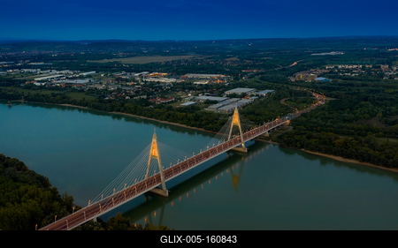 Megyeri bridge with Danube river, Budapest, Hungary-stock-foto