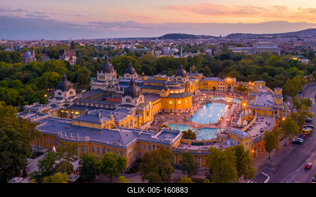 Aerial photo of Szechenyi thermal bath, Budapest, Hungary-stock-foto
