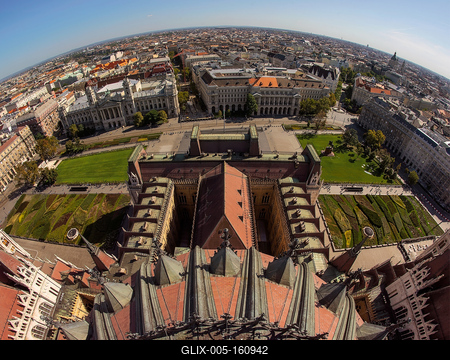 Parliament building at the bank of Danube river, Budapest, Hungary-stock-foto