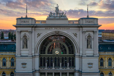 Keleti railway station in Budapest-stock-foto
