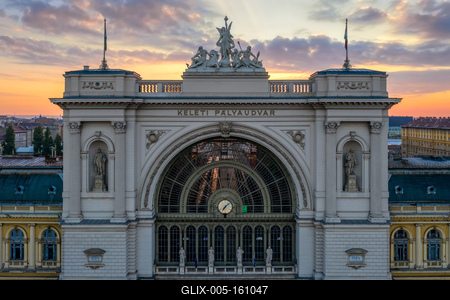 Keleti railway station in Budapest, Hungary-stock-foto