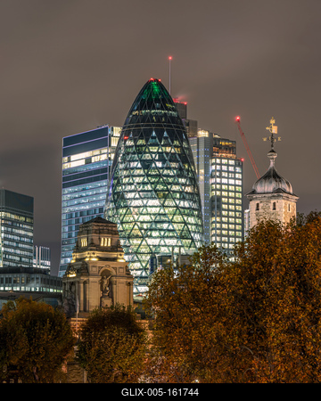 London Cityscape about the bank of Thames river.-stock-foto