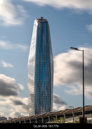 One Blackfriars skyscraper.-stock-foto