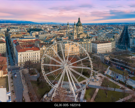 Ferris wheel In Hungary Budapest.-stock-foto