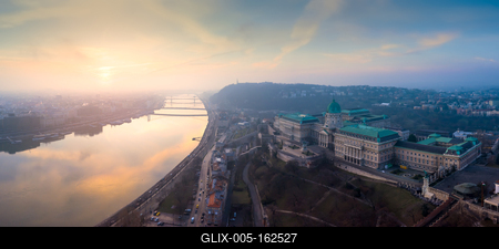 Europe Hungary Budapest Buda castle danube river cityscape-stock-foto