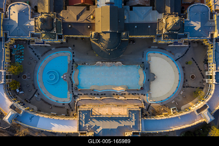 Europe Hungary Budapest Szehenyi thermal bath Closed. Empty. Covid19 tilting up. quarantine.-stock-foto