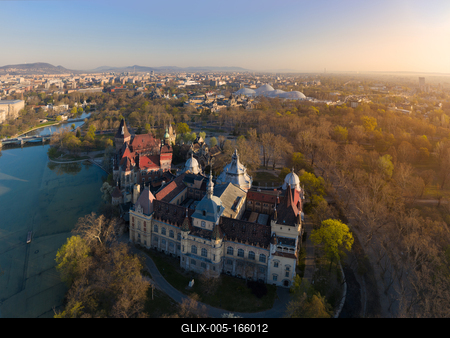 Europe Hungary Budapest Castle of Vajdahunyad.-stock-foto