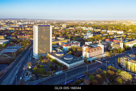 Europe Hungary Budapest Nagyvarad square. Semmelweis unversity skyscraper.-stock-foto