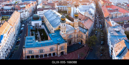 Europe Hungary Budapest. The famous Jewish ynagogue in Dohany street.-stock-foto