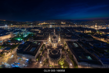 Amazing aerial cityscape about Budapest with drone-stock-foto