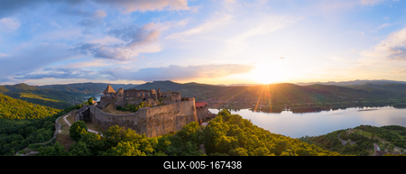 Amazing aerial landscapes about the Visegrad Castle in Hungary-stock-foto