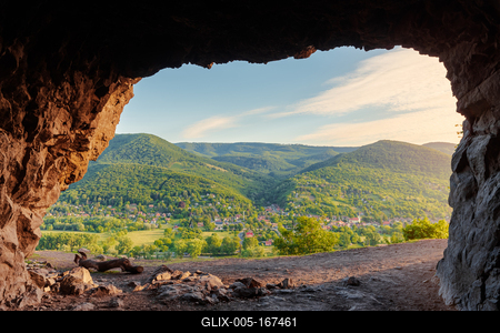 hermits cave in Danube bend near by Nagymaros-stock-foto