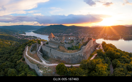 Amazing aerial landscapes about the Visegrad Castle in Hungary-stock-foto