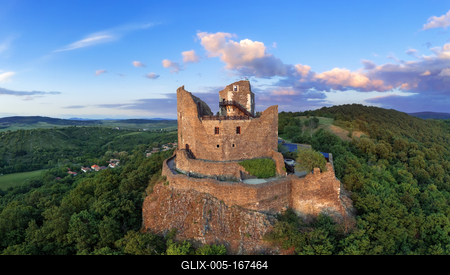Castle of hollok in Hungary-stock-foto