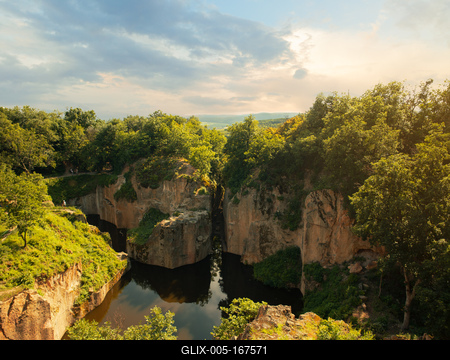 Flooded ancient stone quarry in Hungary near Sarospatak-stock-foto