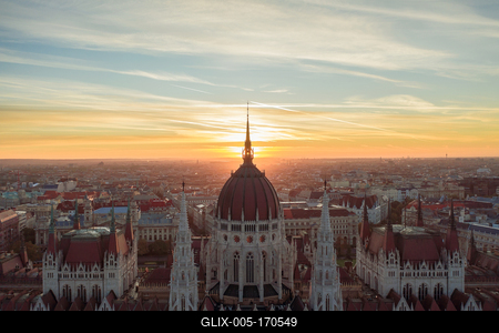 Amazing unuique aerial photo about the Hungarian Parliament building-stock-foto
