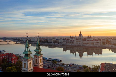 Amazing unuique aerial photo about the Hungarian Parliament building-stock-foto