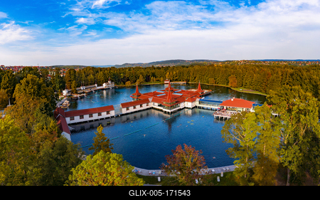 Lake Heviz natural warm water thermal bath in Hungary-stock-foto