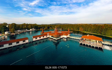 Lake Heviz natural warm water thermal bath in Hungary-stock-foto