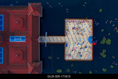 Lake Heviz natural warm water thermal bath in Hungary-stock-foto