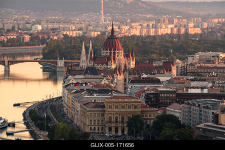 Amazing view about tha Hungarian Parliament-stock-foto