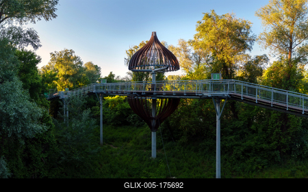 Canopy walkway in Mako city-stock-foto